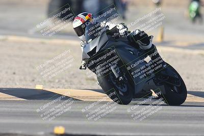 media/Sep-20-2025-Race Pace (Sat) [[d4e1b33f4d]]/Verified/Turn 2 (920am)/